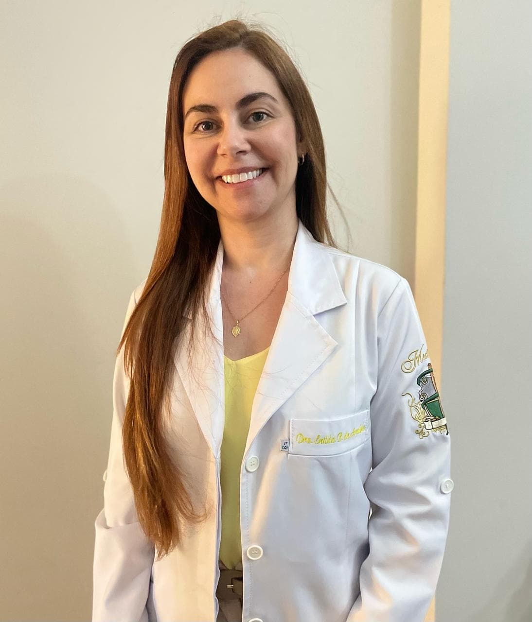 Dra. Enilda Barbosa de Araújo — Gastroenterologista